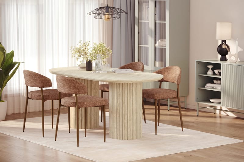 Uppveda Ruokapöytä travertiinin näköinen 4 Jairam ruokatuolilla - Beige - Huonekalut - Pöytä & ruokailuryhmä - Ruokailuryhmä