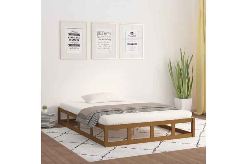 beBasic Sängynrunko hunajanruskea 200x200 cm täysi mänty - Ruskea - Huonekalut - Sänky - Sänkykehikot & sängynrungot