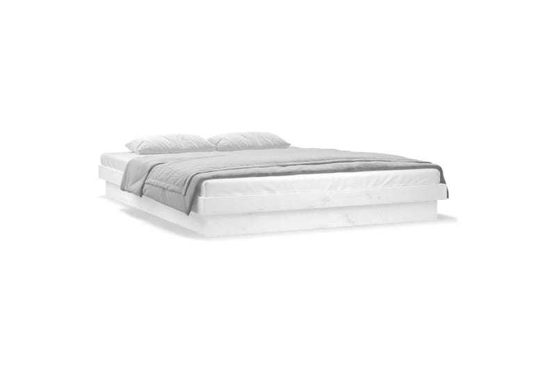 beBasic Sängynrunko LED valkoinen 135x190 cm 4FT6 Double täysi puu - Valkoinen - Huonekalut - Sänky - Sänkykehikot & sängynrungot