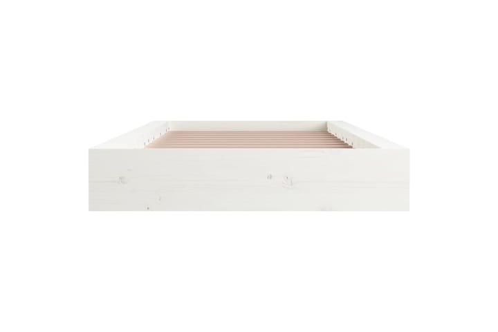beBasic Sängynrunko valkoinen 140x190 cm täysi puu - Valkoinen - Sänkykehikot & sängynrungot