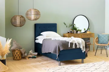 Ella-sänkypaketti 90x200 cm, nappikoristeinen sängynpääty - Tummansininen/Sametti - Huonekalut - Sänky - Jenkkisängyt