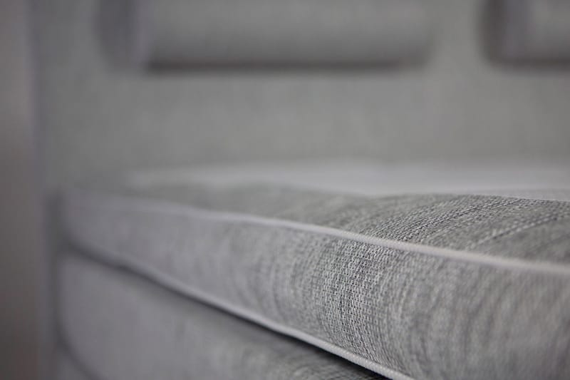 Jenkkisänky Gilius 180x200 - Vaaleanharmaa - Huonekalut - Sänky - Parisänky