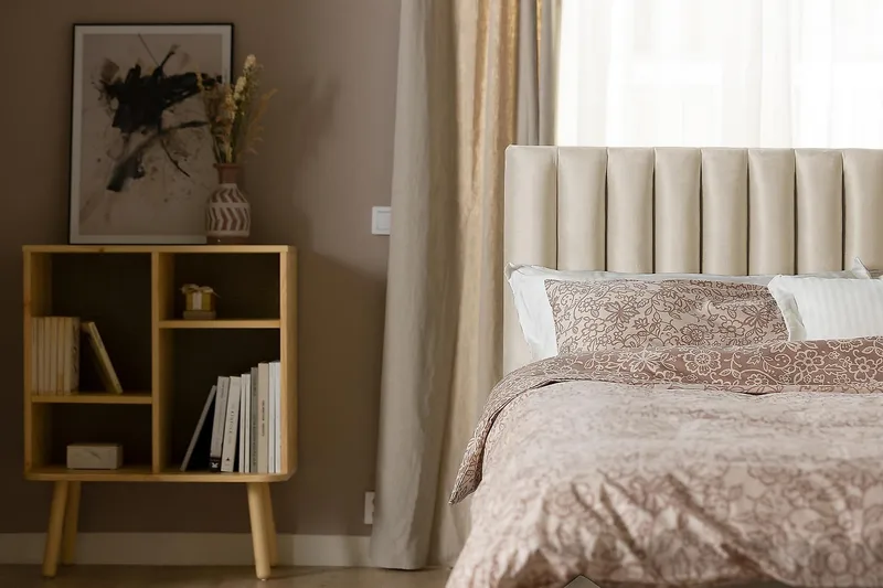 Jenkkisänky Juliett 180x200cm - Beige/Sametti - Huonekalut - Sänky - Jenkkisängyt