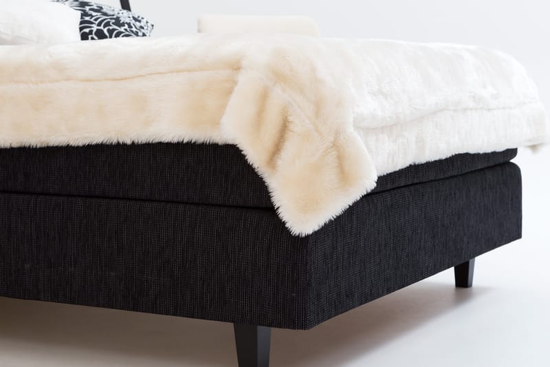 Jenkkisänky Longford 140x200 Kova Polyeetterivaahto - Musta - Huonekalut - Sänky - Parisänky