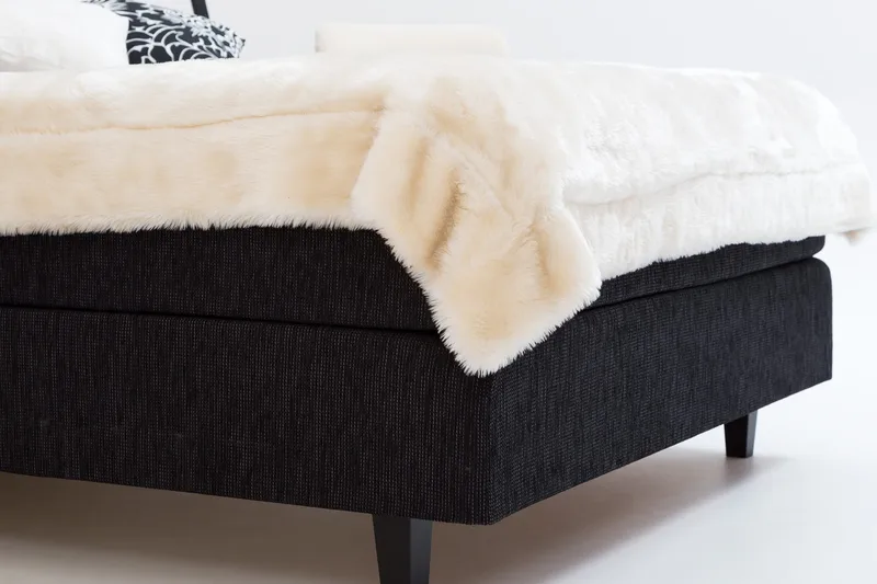 Jenkkisänky Longford 140x200 Kova Polyeetterivaahto - Musta - Huonekalut - Sänky - Parisänky