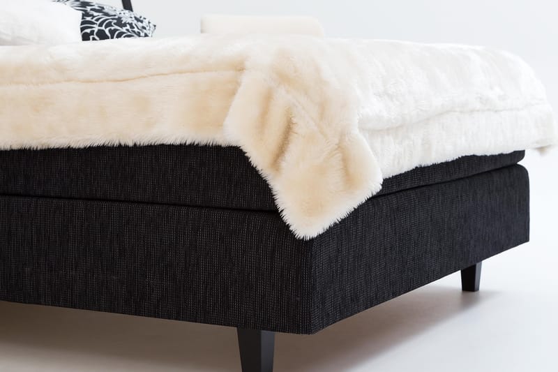 Jenkkisänky Longford 140x200 Kova Polyeetterivaahto - Musta - Huonekalut - Sänky - Parisänky