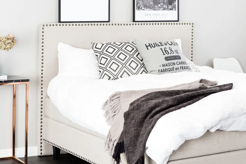 Jenkkisänky Roosalie 180x200 - Beige - Huonekalut - Sänky - Jenkkisängyt