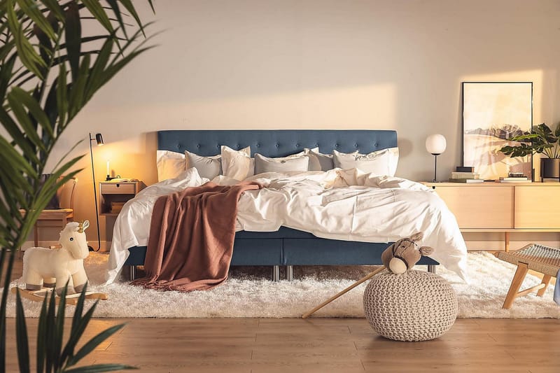 Perhesänky Rebeca 240x200 cm - (+Lisää) Tummansininen - Huonekalut - Sänky - Jenkkisängyt
