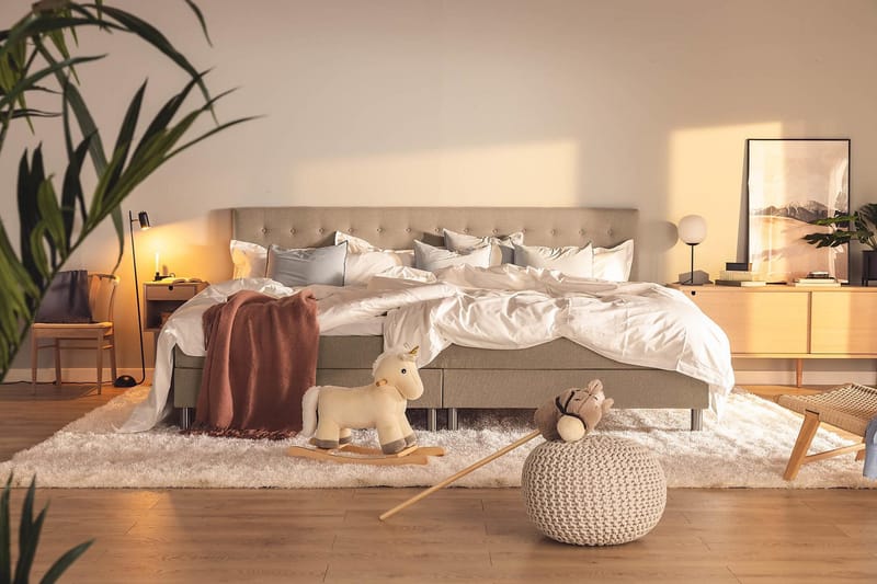 Perhesänky Sänkypaketti Rebeca 280x210 cm - (+Lisää) Myyrä - Huonekalut - Sänky - Jenkkisängyt