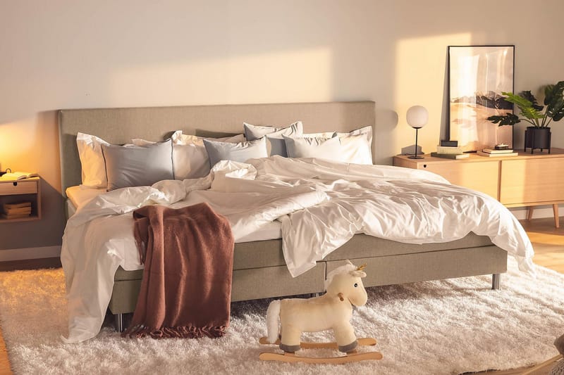 Perhesänky Sänkypaketti Rebeca 280x210 cm - (+Lisää) Myyränruskea - Huonekalut - Sänky - Jenkkisängyt