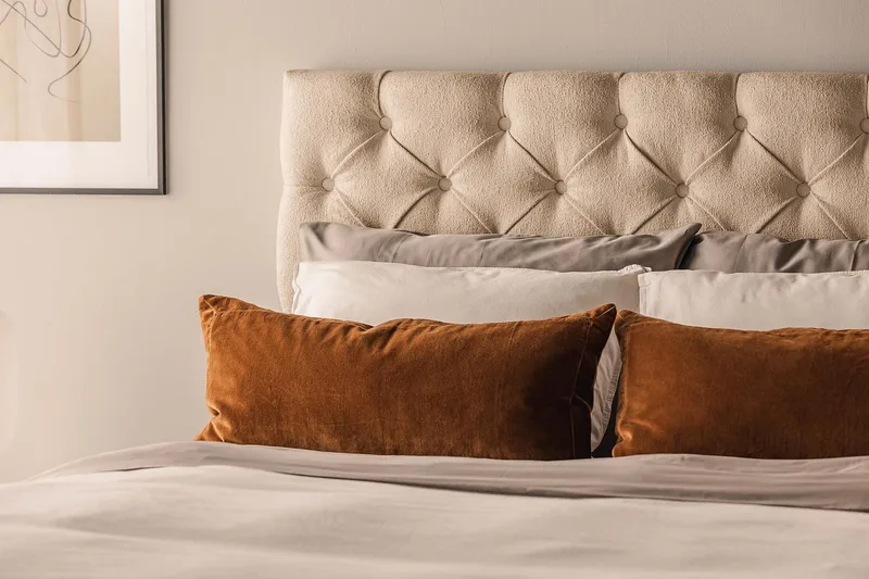 Sänkypaketti Oslo Lyx 140x200 cm Buklee Topattu pääty - Beige - Huonekalut - Sänky - Jenkkisängyt