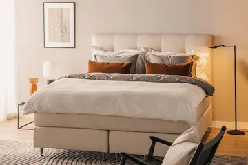 Oslo Lyx Luxe Täydellinen Sänkypaketti Jenkkisänky 180x200 cm sängynpäädyllä - Vaaleabeige - Huonekalut - Sänky - Jenkkisängyt