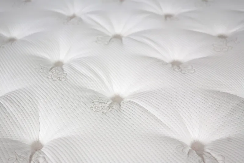 Jenkkisänky Longford 180x200 Kova Polyeetterivaahto - Musta - Huonekalut - Sänky - Parisänky