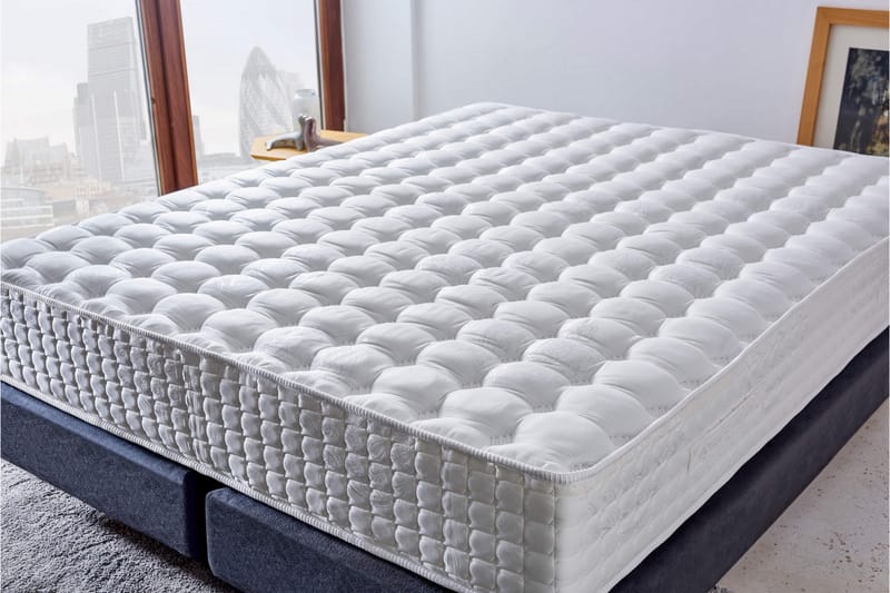Joustinpatja 200x200 cm - Valkoinen - Huonekalut - Sänky - Patja - Joustinpatjat