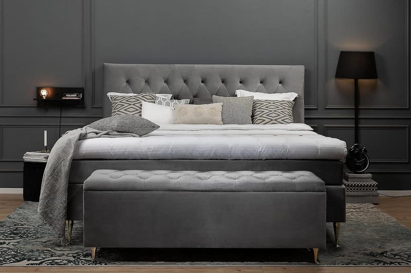 Royal Velvet -täydellinen sänkypaketti 180 x 200 cm - Vaaleanharmaa, korkeat hopeanväriset jalat - Huonekalut - Sänky - Jenkkisängyt