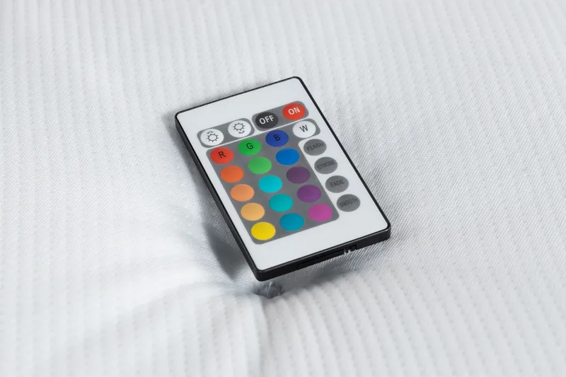 Säilytyssänky Alessia LED-valaistuksella 180x200 cm - Harmaa - Huonekalut - Sänky - Sänkypaketti