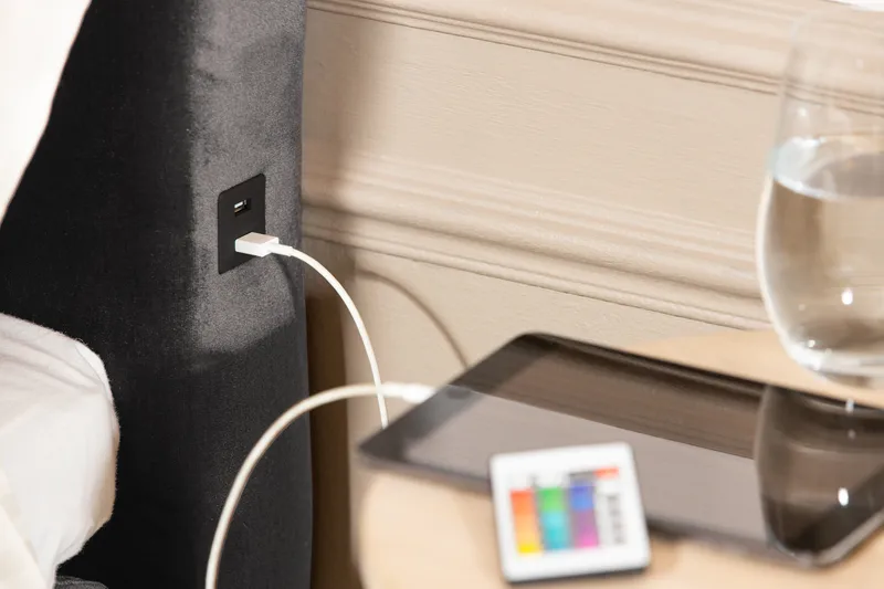 Säilytyssänky Alessia LED-valaistuksella 180x200 cm Sametti - Tummanharmaa - Huonekalut - Sänky - Jenkkisängyt