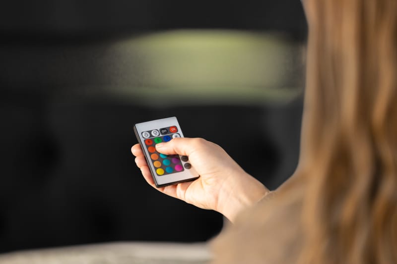 Säilytyssänky Monopoli LED-valaistuksella 160x200 cm - Musta - Huonekalut - Sänky - Sänkypaketti