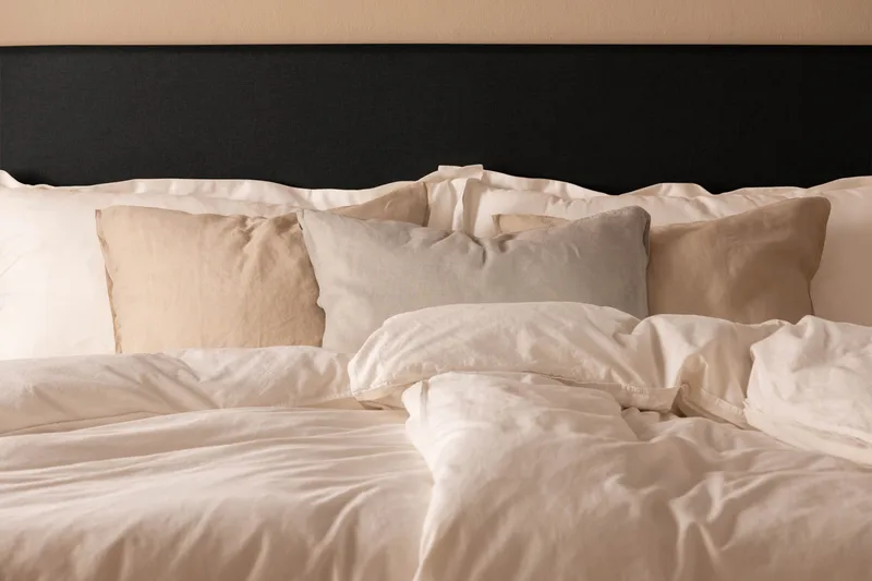 Sängynpääty Nayaka 90 Napit - Musta - Huonekalut - Sänky - Sängyn lisävarusteet & sängynpäädyt - Sängynpääty