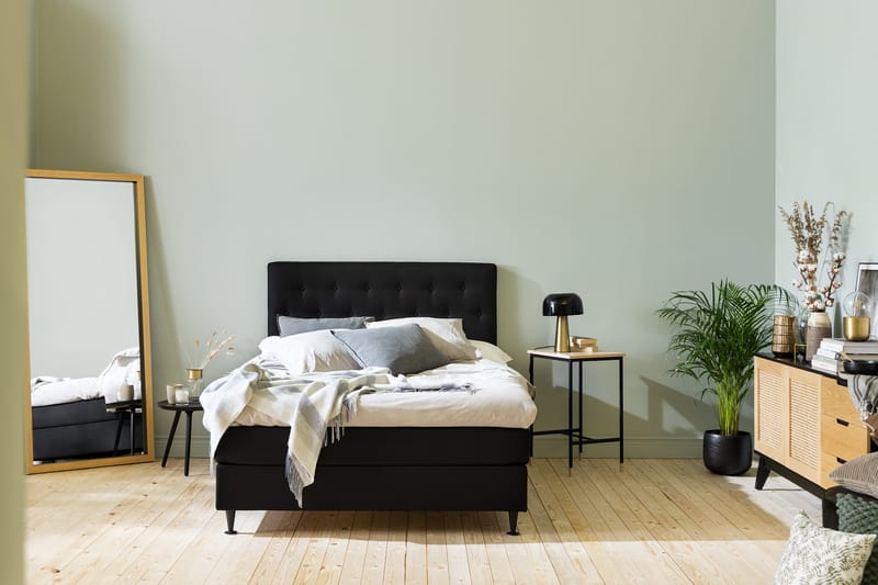 Sängynpääty Rebeca Napit 140 cm - Musta - Huonekalut - Sänky - Sängyn lisävarusteet & sängynpäädyt - Sängynpääty