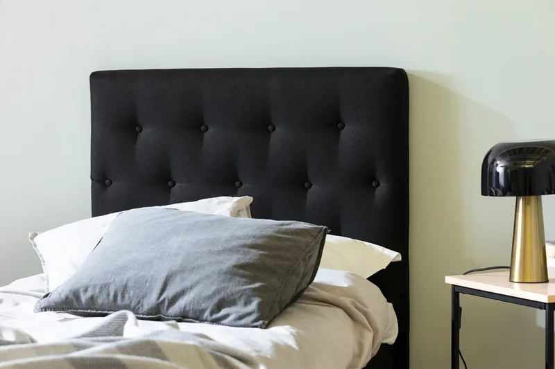 Sängynpääty Rebeca Napit 90 cm - Musta - Huonekalut - Sänky - Sängyn lisävarusteet & sängynpäädyt - Sängynpääty