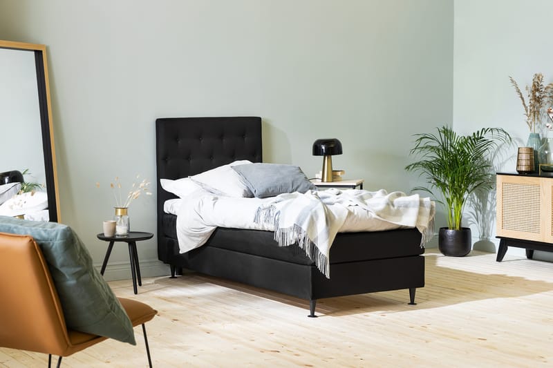 Sängynpääty Rebeca Napit 90 cm - Musta - Huonekalut - Sänky - Sängyn lisävarusteet & sängynpäädyt - Sängynpääty