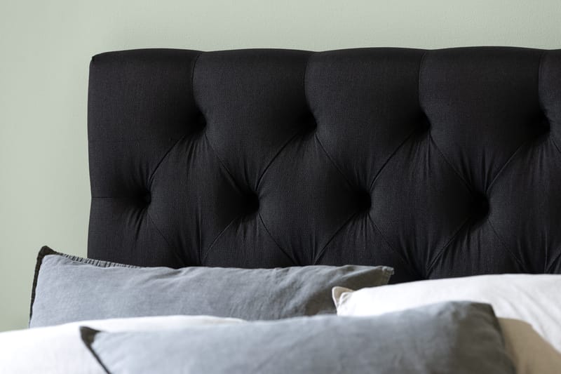 Sängynpääty Rebeca Topattu 120 cm - Musta - Huonekalut - Sänky - Sängyn lisävarusteet & sängynpäädyt - Sängynpääty
