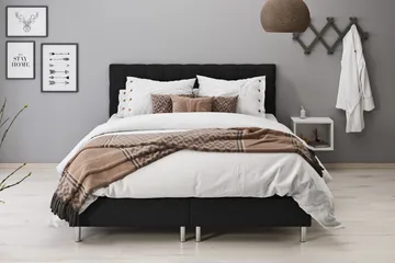 Sängynpääty Suset 120 cm - Musta - Huonekalut - Sänky - Sängyn lisävarusteet & sängynpäädyt - Sängynpääty