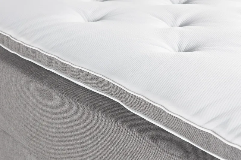 Jenkkisänky Cloud47 Francisco sänkypaketti Harmaa Nostokannellinen säilytystila - Huonekalut - Sänky - Sängyt säilytystilalla