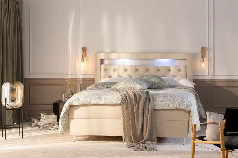 Säilytyssänky Alessia LED-valaistuksella 180x200 cm Sametti - Beige - Huonekalut - Sänky - Sängyt säilytystilalla