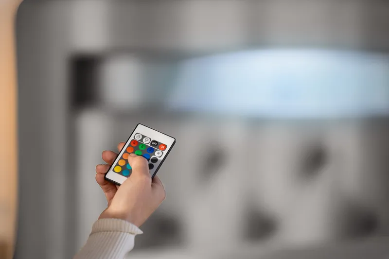 Säilytyssänky Alessia LED-valaistuksella 180x200 cm Sametti - Vaaleanharmaa - Huonekalut - Sänky - S ängyt säilytystilalla