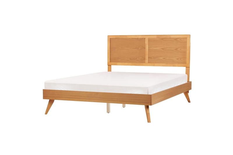 Sänky sälepohjalla Istres, 160x200 cm