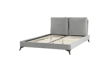 Sänky sälepohjalla Melle