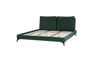 Sänky sälepohjalla Melle