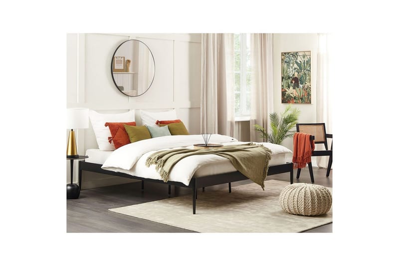 Sänky sälepohjalla Vaurs - Musta, 180x200 cm - Huonekalut - Sänky - Sänkykehikot & sängynrungot