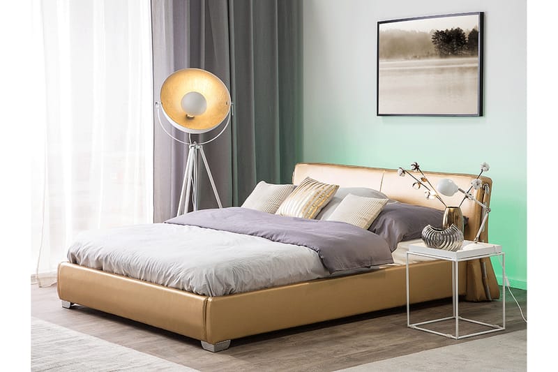 Jenkkisänky Tarun LED-valaistuksella 160x200 - Kulta - Huonekalut - Sänky - Sänkykehikot & sängynrungot