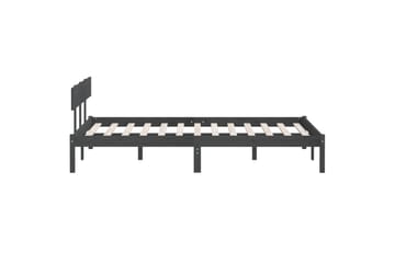 Sängynrunko harmaa täysi mänty 140x190 cm - Harmaa - Huonekalut - Sänky - Sänkykehikot & sängynrungot