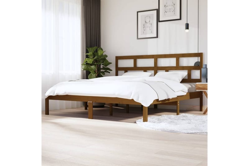 Sängynrunko hunajanruskea täysi mänty 200x200 cm - Ruskea - Huonekalut - Sänky - Sänkykehikot & sängynrungot