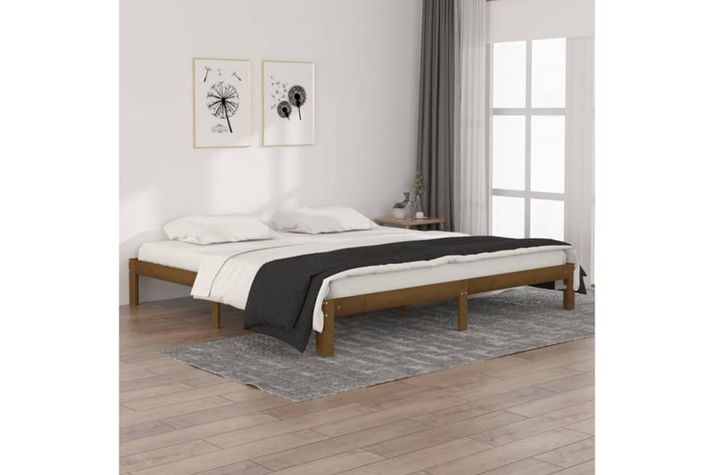 Sängynrunko hunajanruskea täysi mänty 200x200 cm - Ruskea - Huonekalut - Sänky - Sänkykehikot & sängynrungot