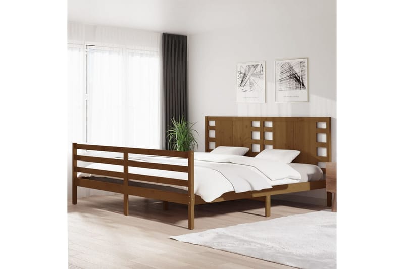 Sängynrunko hunajanruskea täysi mänty 200x200 cm - Ruskea - Huonekalut - Sänky - Sänkykehikot & sängynrungot