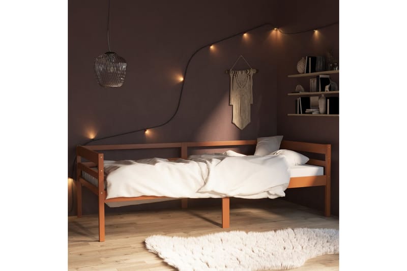 Sängynrunko hunajanruskea täysi mänty 90x200 cm - Huonekalut - Sänky - Sänkykehikot & sängynrungot