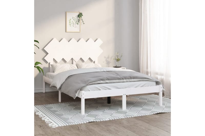 Sängynrunko valkoinen 135x190 cm 4FT6 Double täysi puu - Valkoinen - Huonekalut - Sänky - Sänkykehikot & sängynrungot