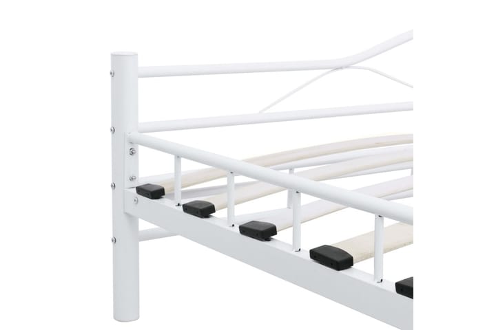 Sängynrunko valkoinen metalli 200x200 cm - Valkoinen - Sänkykehikot & sängynrungot