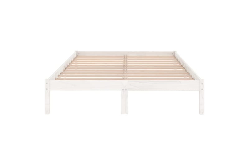 Sängynrunko valkoinen täysi mänty 200x200 cm - Valkoinen - Huonekalut - Sänky - Sänkykehikot & sängynrungot