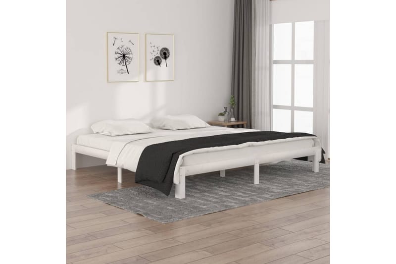 Sängynrunko valkoinen täysi mänty 200x200 cm - Valkoinen - Huonekalut - Sänky - Sänkykehikot & sängynrungot