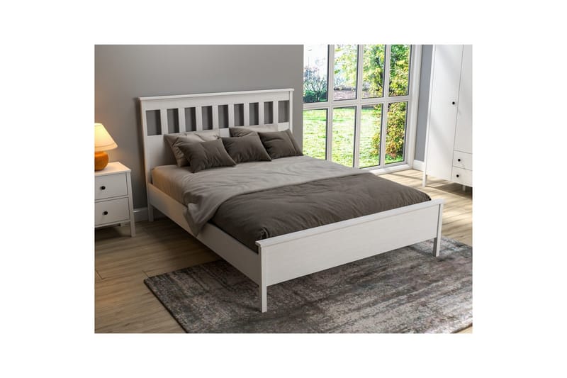 Sylven Sängynrunko - Luonnollinen/Valkoinen - Huonekalut - Sänky - Sänkykehikot & sängynrungot