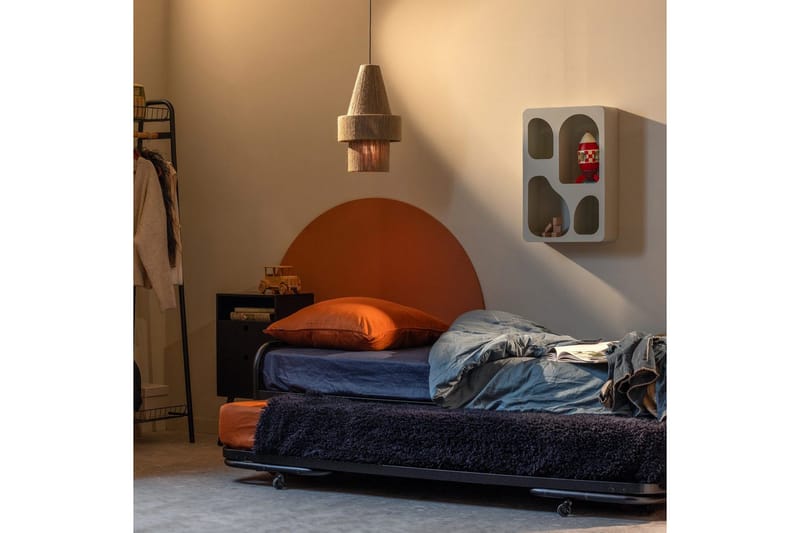 Vierassänky Lucy Single - Huonekalut - Sänky - Vierassänky & varavuode - Ulosvedettävä sänky