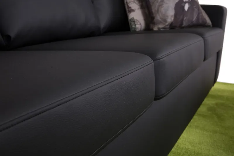 Crazy 3-istuttava Keinonahkasohva - Musta - Huonekalut - Sohva - 3:n istuttava sohva
