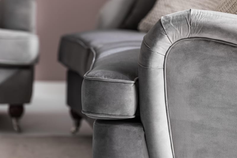 Howard Riviera 3-istuttava Kaareva Samettisohva - Vaaleanharmaa - Huonekalut - Sohva - 3:n istuttava sohva