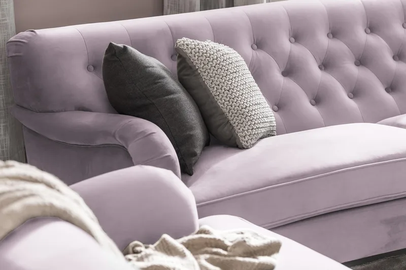 Howard Riviera 3-istuttava Kaareva Samettisohva - Violetti - Huonekalut - Sohva - 3:n istuttava sohva